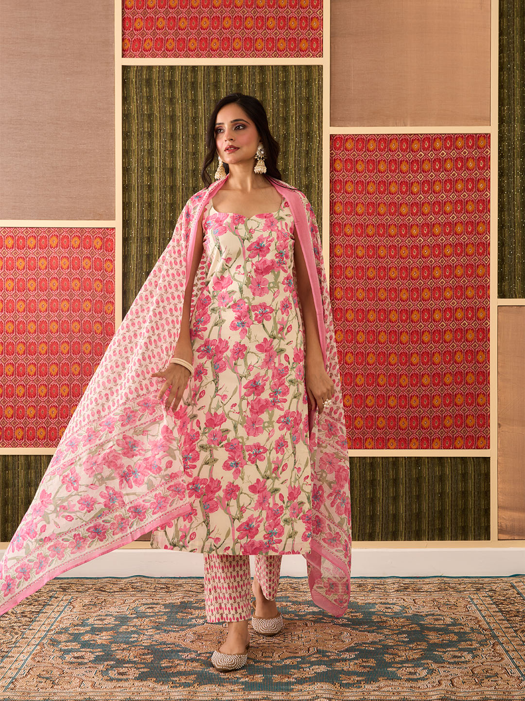 Gulnaar, Cream, Cotton Straight-Cut Set
